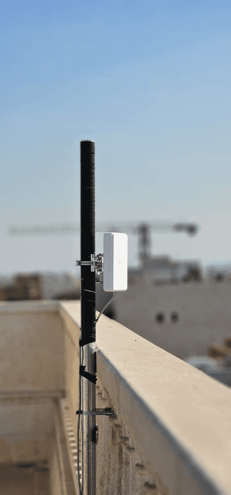 5.5G high-speed outdoor router and antenna installation in Kuwait